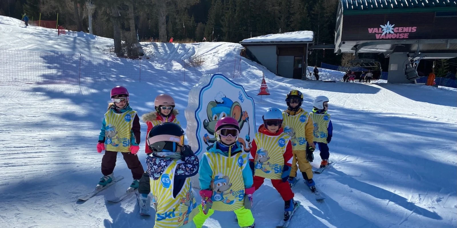 Image pour Pourquoi prendre des cours de ski à Val Cenis ? Les conseils de l&rsquo;ESi pour progresser rapidement